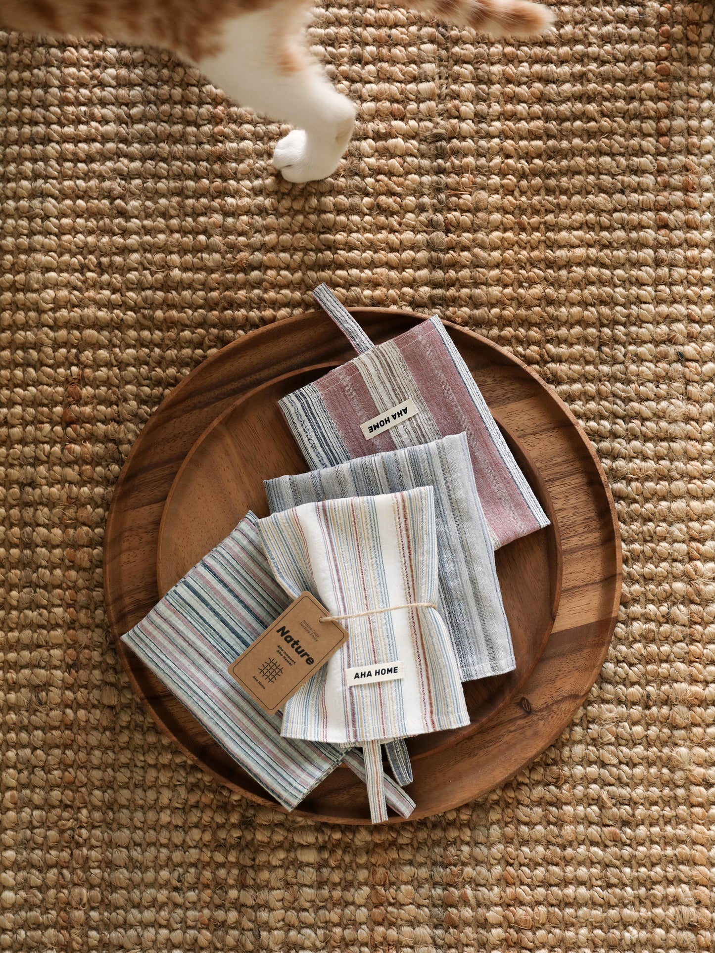 Striped soft placemat, dustproof cloth