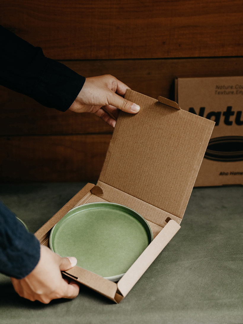 Green matte flat plate
