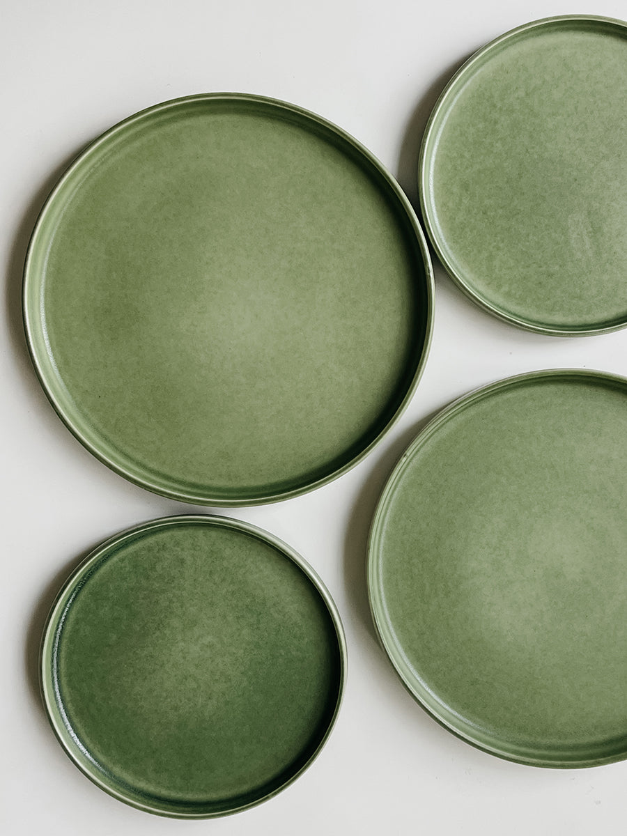 Green matte flat plate